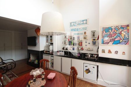 Casa à venda com 900m², 6 quartos e 5 vagas Casa à venda com 900m², 6 quartos e 5 vagasCozinha 2