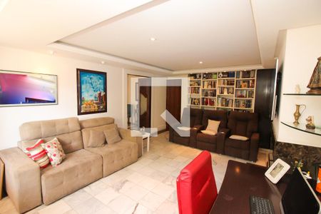 Sala 1 de casa à venda com 6 quartos, 900m² em Ipanema, Porto Alegre