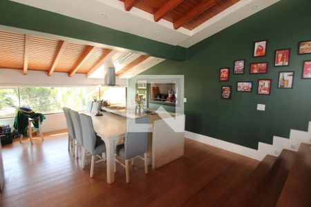 Casa à venda com 900m², 6 quartos e 5 vagas Casa à venda com 900m², 6 quartos e 5 vagasVaranda gourmet