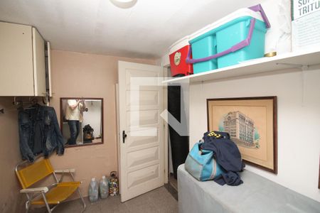 Casa à venda com 900m², 6 quartos e 5 vagas Casa à venda com 900m², 6 quartos e 5 vagasQuarto de Serviço