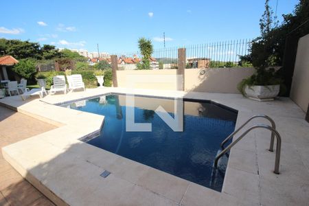 Casa à venda com 900m², 6 quartos e 5 vagas Casa à venda com 900m², 6 quartos e 5 vagasPiscina