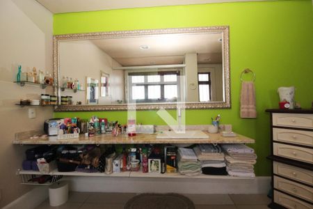 Casa à venda com 900m², 6 quartos e 5 vagas Casa à venda com 900m², 6 quartos e 5 vagasBanheiro do Quarto 3 - Suíte