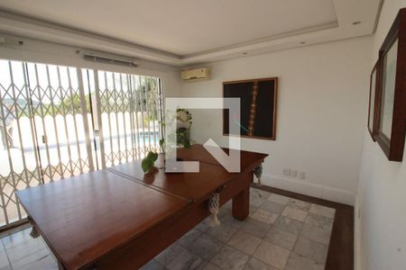 Casa à venda com 900m², 6 quartos e 5 vagas Casa à venda com 900m², 6 quartos e 5 vagasQuarto 6 - Suíte