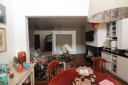 Casa à venda com 900m², 6 quartos e 5 vagas Casa à venda com 900m², 6 quartos e 5 vagasCozinha 2