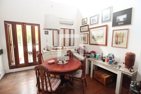 Casa à venda com 900m², 6 quartos e 5 vagas Casa à venda com 900m², 6 quartos e 5 vagasCozinha 2