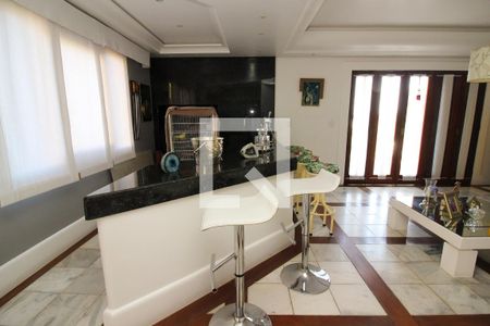 Casa à venda com 900m², 6 quartos e 5 vagas Casa à venda com 900m², 6 quartos e 5 vagasEspaço Gourmet