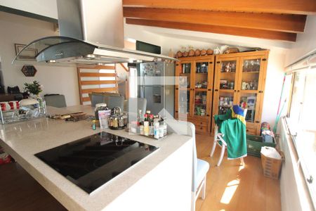 Casa à venda com 900m², 6 quartos e 5 vagas Casa à venda com 900m², 6 quartos e 5 vagasVaranda gourmet