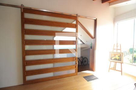 Casa à venda com 900m², 6 quartos e 5 vagas Casa à venda com 900m², 6 quartos e 5 vagasVaranda gourmet