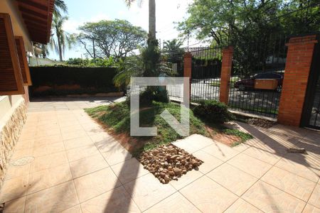 Casa à venda com 900m², 6 quartos e 5 vagas Casa à venda com 900m², 6 quartos e 5 vagasJardim