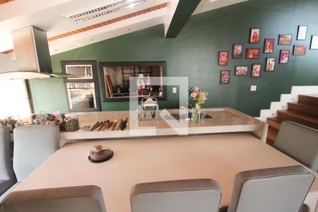 Casa à venda com 900m², 6 quartos e 5 vagas Casa à venda com 900m², 6 quartos e 5 vagasVaranda gourmet