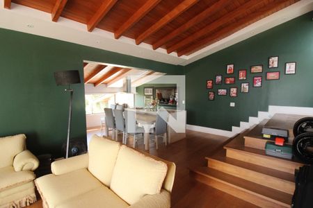 Casa à venda com 900m², 6 quartos e 5 vagas Casa à venda com 900m², 6 quartos e 5 vagasVaranda gourmet