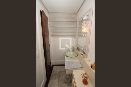 Casa à venda com 900m², 6 quartos e 5 vagas Casa à venda com 900m², 6 quartos e 5 vagasLavabo