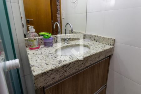 Apartamento para alugar com 87m², 2 quartos e 2 vagasDetalhe do banheiro da suíte 1