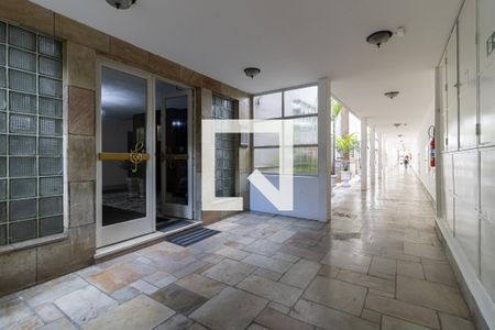 Apartamento à venda com 42m², 1 quarto e 1 vagaEntrada