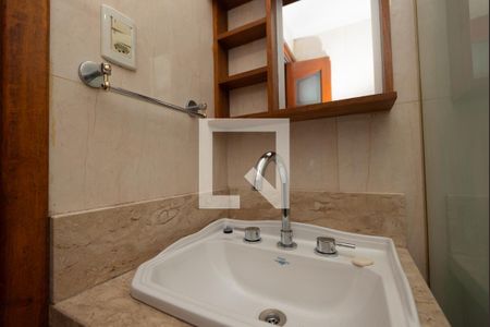 Casa para alugar com 28m², 1 quarto e sem vaga Casa para alugar com 28m², 1 quarto e sem vagaBanheiro