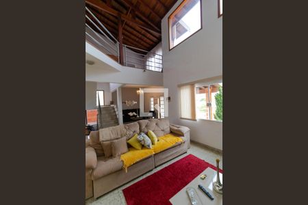 Casa à venda com 350m², 5 quartos e 8 vagasSala de TV