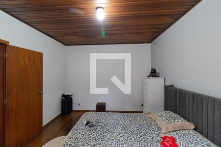 Casa à venda com 350m², 5 quartos e 8 vagasSuíte