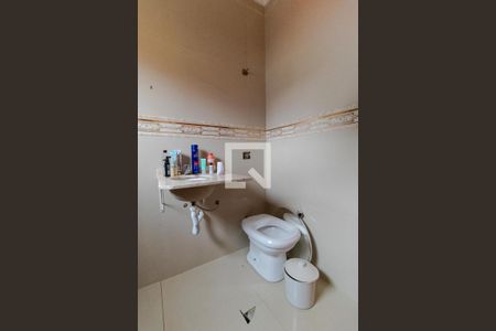 Casa à venda com 350m², 5 quartos e 8 vagasBanheiro da Suíte