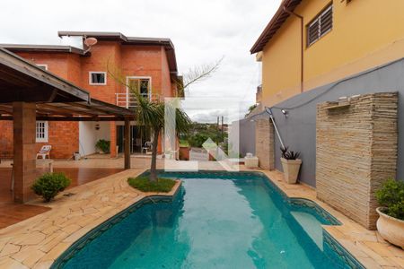 Casa à venda com 350m², 5 quartos e 8 vagasPiscina