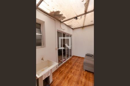 Casa à venda com 350m², 5 quartos e 8 vagasÁrea de Serviço da Casa 02