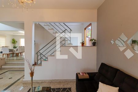 Sala de Estar de casa à venda com 5 quartos, 350m² em Parque da Figueira, Campinas