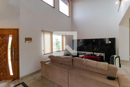 Sala de TV de casa à venda com 5 quartos, 350m² em Parque da Figueira, Campinas
