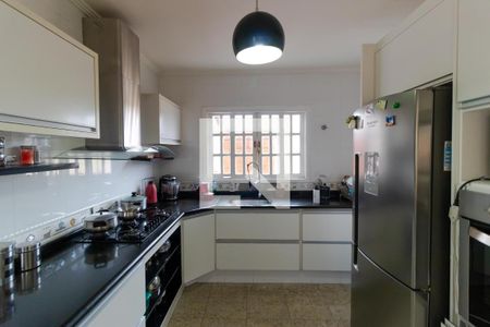 Casa à venda com 350m², 5 quartos e 8 vagasCozinha