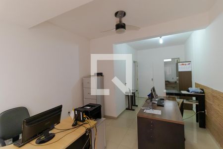 Casa à venda com 350m², 5 quartos e 8 vagasSuíte da Casa 02