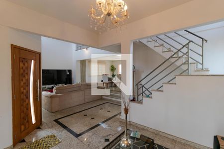 Sala de Estar de casa à venda com 5 quartos, 350m² em Parque da Figueira, Campinas