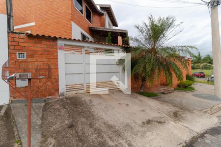 Casa à venda com 350m², 5 quartos e 8 vagasFachada