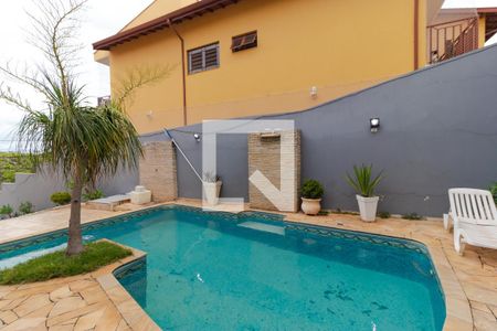Casa à venda com 350m², 5 quartos e 8 vagasPiscina