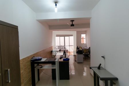 Casa à venda com 350m², 5 quartos e 8 vagasSuíte da Casa 02