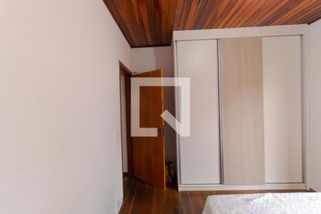 Casa à venda com 350m², 5 quartos e 8 vagasQuarto 02