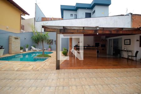 Casa à venda com 350m², 5 quartos e 8 vagasPiscina