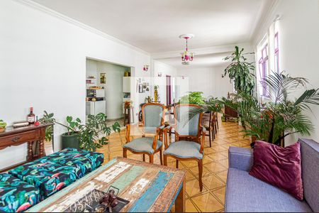 Apartamento à venda com 228m², 4 quartos e 1 vaga Apartamento à venda com 228m², 4 quartos e 1 vagaSala