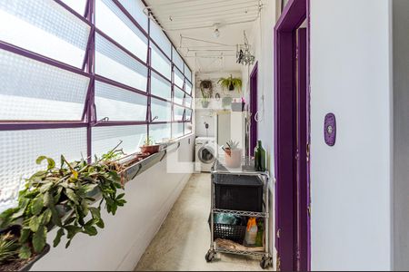 Apartamento à venda com 228m², 4 quartos e 1 vaga Apartamento à venda com 228m², 4 quartos e 1 vagaArea de Serviço