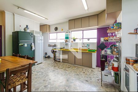 Apartamento à venda com 228m², 4 quartos e 1 vaga Apartamento à venda com 228m², 4 quartos e 1 vagaCozinha