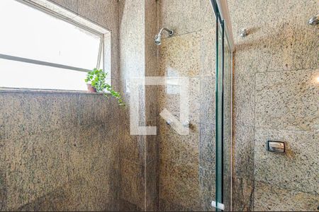 Apartamento à venda com 228m², 4 quartos e 1 vaga Apartamento à venda com 228m², 4 quartos e 1 vagaBanheiro da Suíte