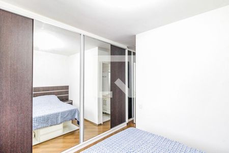 Apartamento à venda com 95m², 3 quartos e 2 vagas Apartamento à venda com 95m², 3 quartos e 2 vagasSuíte