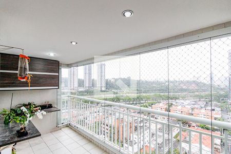 Apartamento à venda com 95m², 3 quartos e 2 vagas Apartamento à venda com 95m², 3 quartos e 2 vagasVaranda
