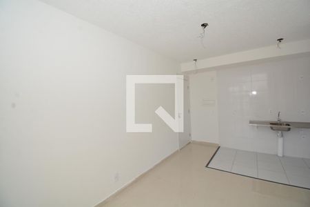 Sala de apartamento para alugar com 2 quartos, 50m² em Vista Alegre, Rio de Janeiro