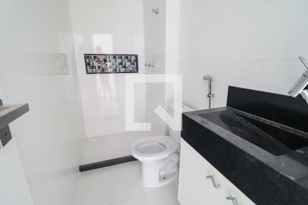 Apartamento para alugar com 64m², 2 quartos e 1 vaga Apartamento para alugar com 64m², 2 quartos e 1 vagaBanheiro da Suíte