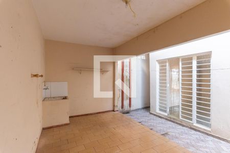 Casa à venda com 130m², 2 quartos e 1 vaga Casa à venda com 130m², 2 quartos e 1 vagaCasa 2- Área de Serviço