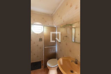 Casa à venda com 130m², 2 quartos e 1 vaga Casa à venda com 130m², 2 quartos e 1 vagaBanheiro