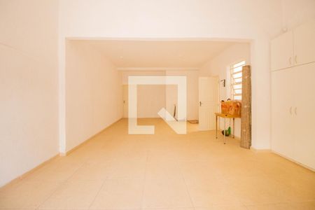 Casa à venda com 234m², 4 quartos e 2 vagasGaragem