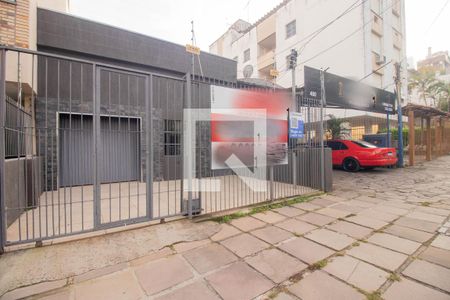 Casa à venda com 234m², 4 quartos e 2 vagasFachada