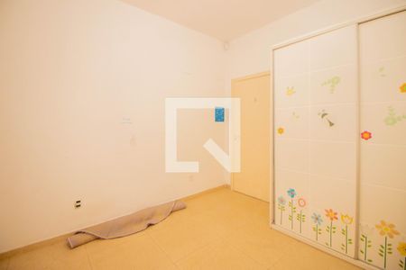 Casa à venda com 234m², 4 quartos e 2 vagasQuarto 2