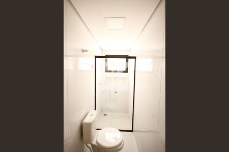 Casa de condomínio para alugar com 37m², 1 quarto e sem vagaBanheiro