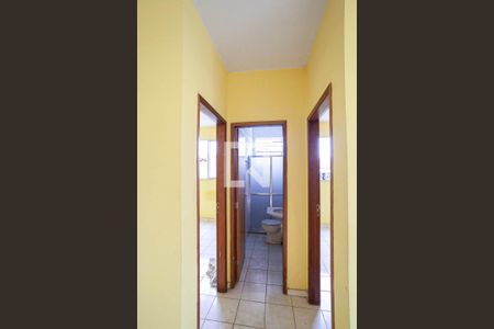 Corredor de apartamento para alugar com 2 quartos, 46m² em Jardim Guanabara, Belo Horizonte