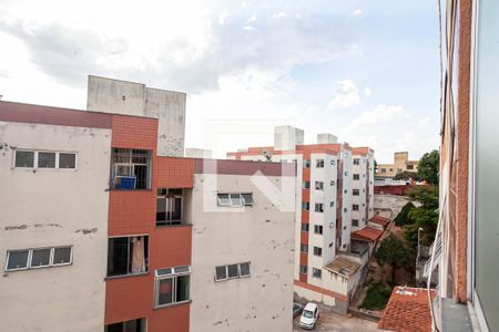 Vista da varanda da sala  de apartamento para alugar com 2 quartos, 46m² em Jardim Guanabara, Belo Horizonte